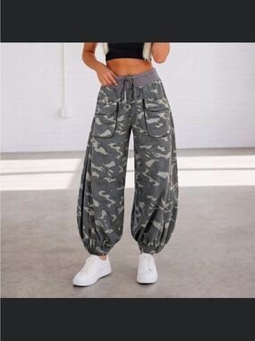 Camo Drawstring Balloon Jogger Pants - Gray